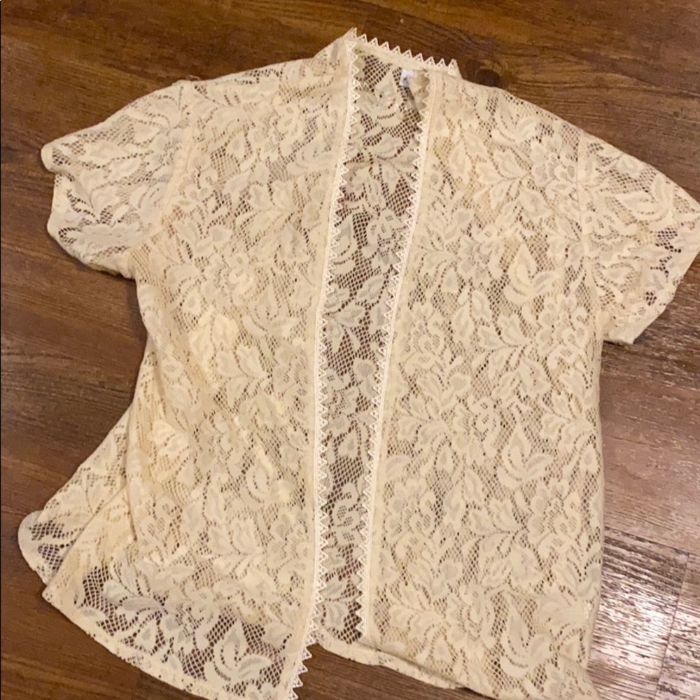 Cream laced shawl